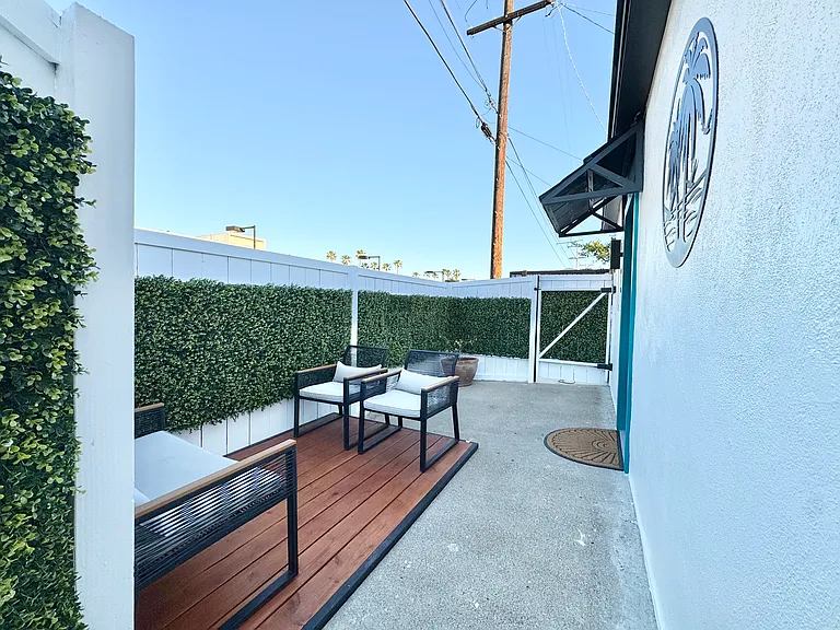 3951 Haines St — Photo 24