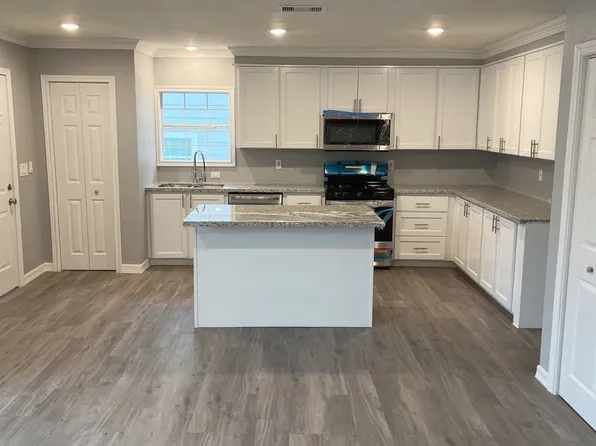 4620 Nichols St, Houston, TX 77020