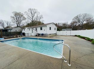 99 Brookside Rd, Rockland, MA 02370