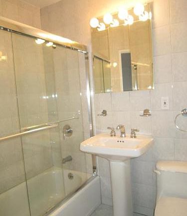5th image of 150 E 18th St APT 7F