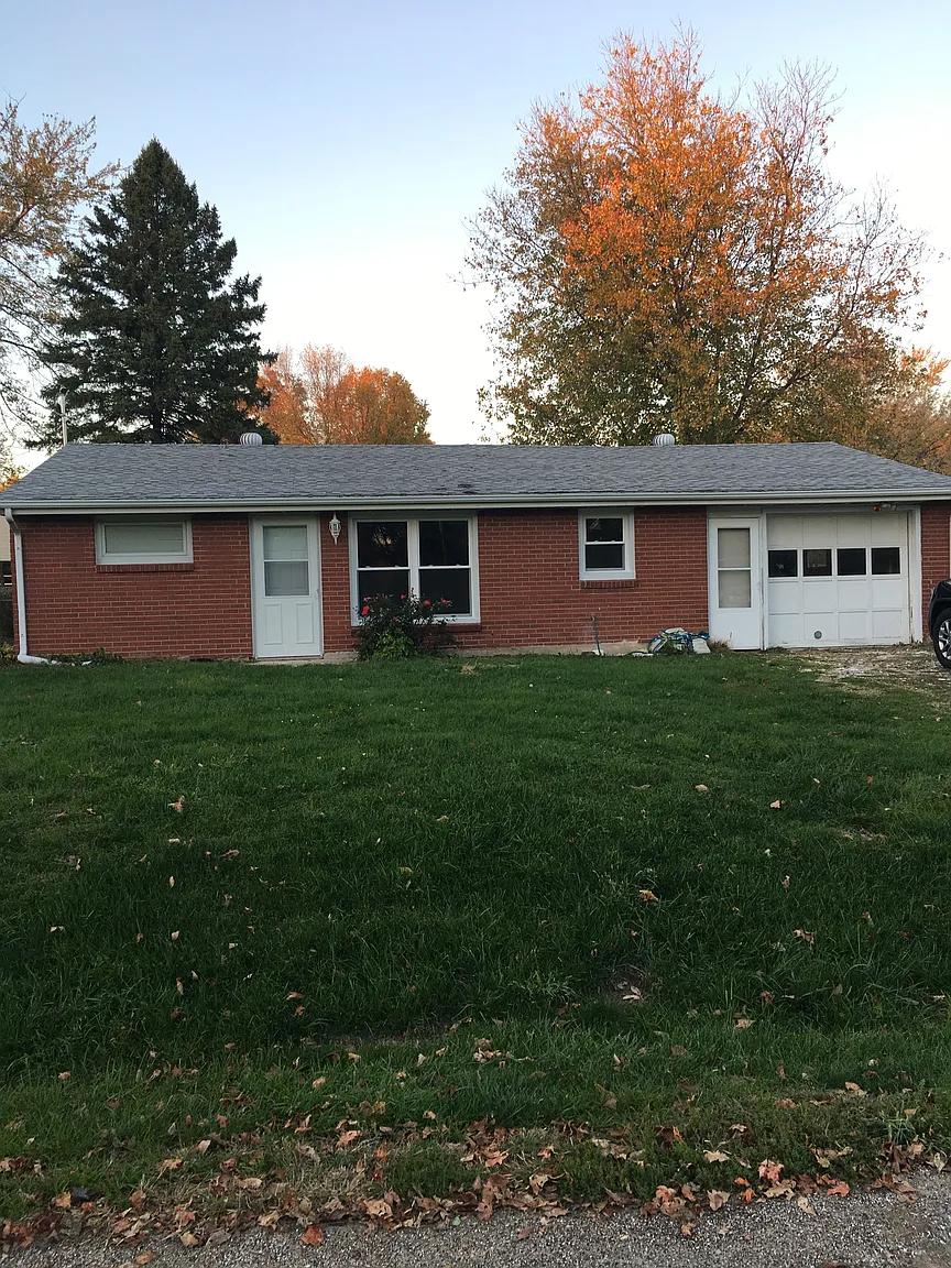 331 Smith St photo 1