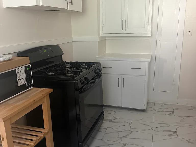 4221 14th Ave — Photo 6
