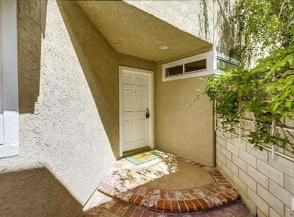 5th image of 274 Saint Croix Ct