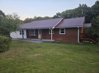 237 Brazzle Rd, Waverly, TN 37185