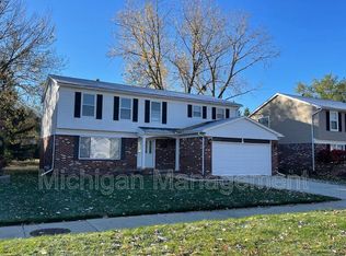 44947 Forest Trail Dr, Canton, MI 48187