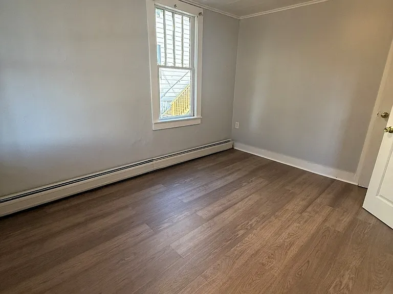 1-426 Phelps St — Photo 8