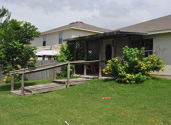3rd image of 2101 Whistling Way