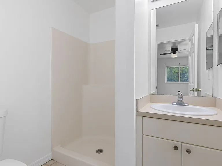 221 Meadow Rd — Photo 15
