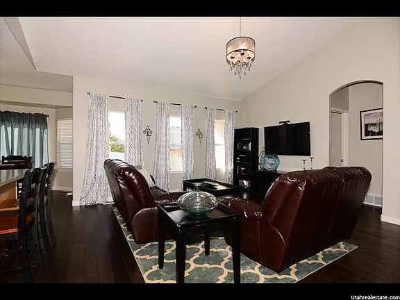 5th image of 190 E Heidelberg Pl