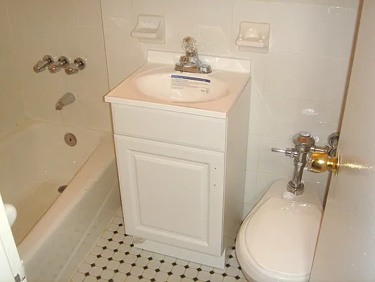 Rented by Paley Management | media 11