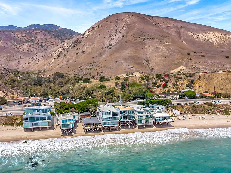 26060 Pacific Coast Hwy #PENTHOUSE — Photo 35