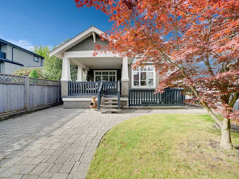 4456 Union St — Photo 1