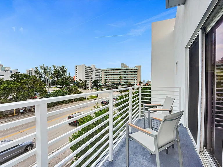 1371 N Ocean Blvd — Photo 40