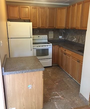 2nd image of 2035 W Granville Ave APT 410