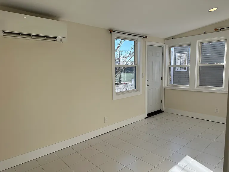 9 Playstead Rd #2 — Photo 8