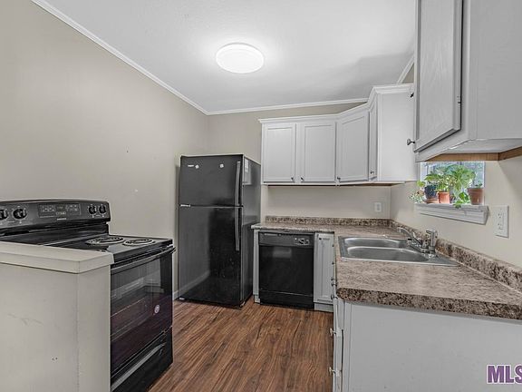 3rd image of 30666 Shannon Dr
