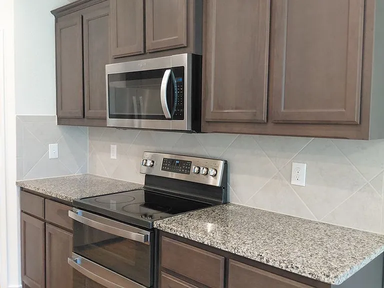 2560 Weatherford Heights Dr — Photo 9