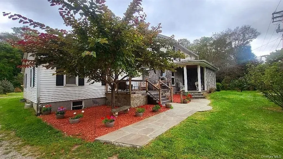 2482 Salt Point Tpke #A