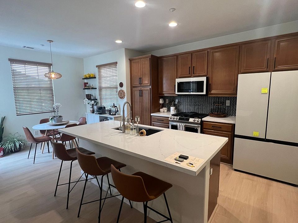 1st image of 31139 Black Maple Dr