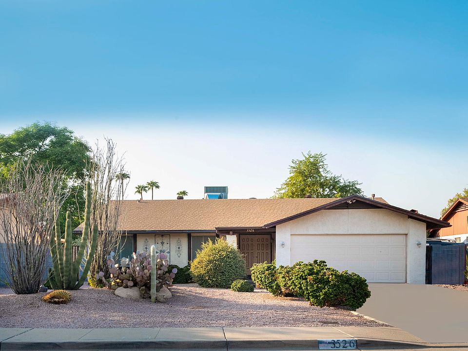 1st image of 3526 E Larkspur Dr