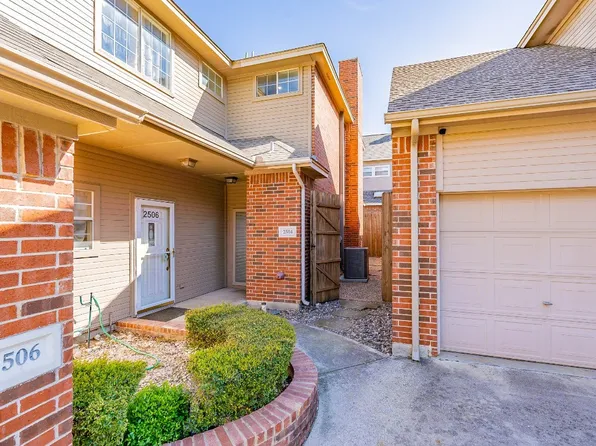2504 Pinegrove Cir, Arlington, TX 76006