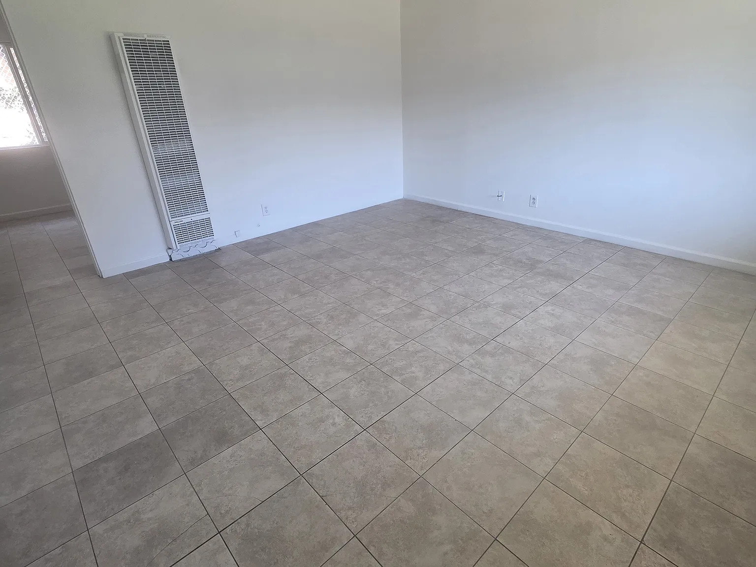 1 bed, 650 sqft, $1,825 — Photo 2