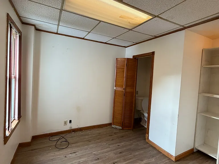 65 Tompkins St — Photo 11