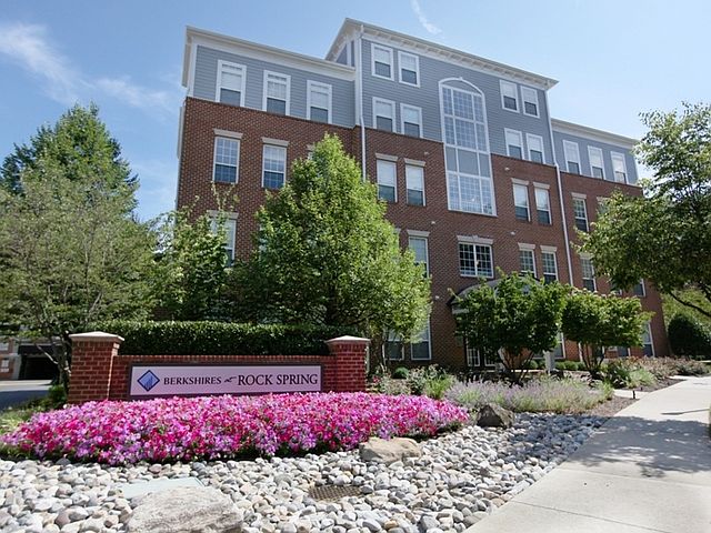 6425 Rock Forest Dr #1485230, Bethesda, MD 20817 | Zillow