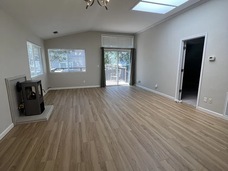 343 Horizon Cir — Photo 9