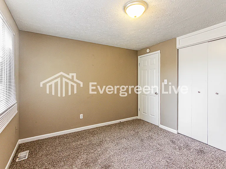 5520 Lunsford Dr — Photo 8