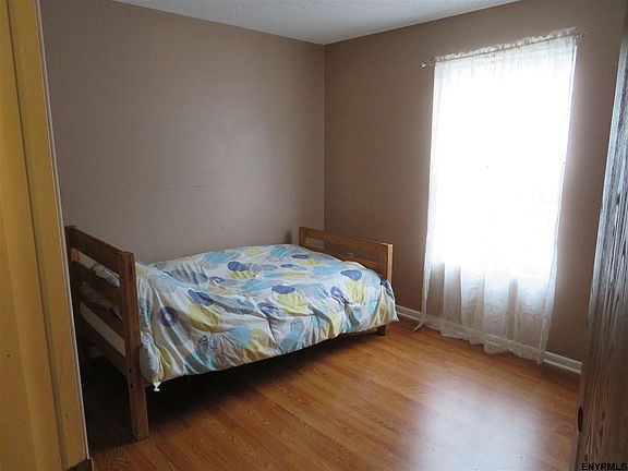 5th image of 25 E Pine Ln #4