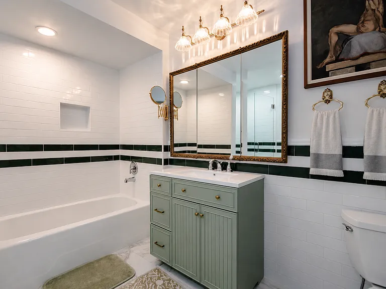 5733 N Ridge Ave #B — Photo 15