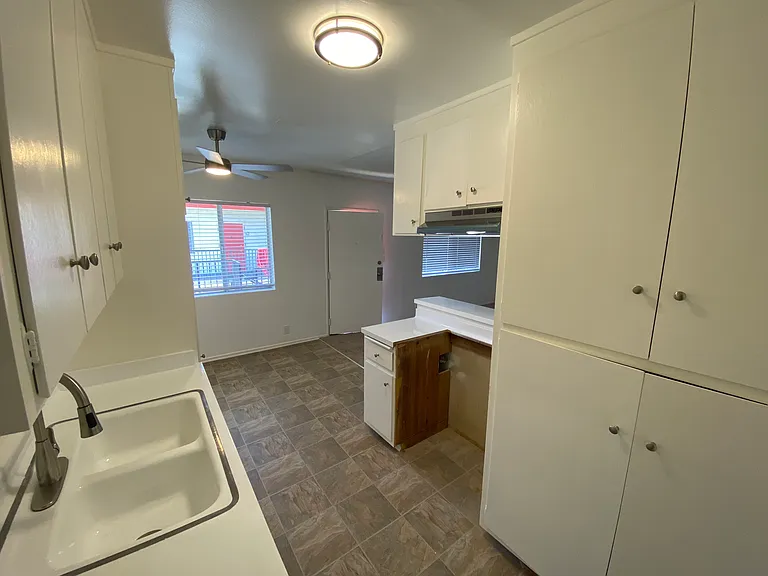 25215 Oak St #14 — Photo 11