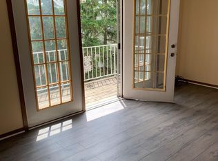 684 Quincy Bridge Ln APT 301, Glenview, IL 60025