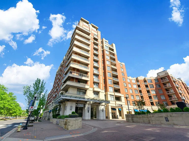 3650 S Glebe Rd #742 — Photo 48