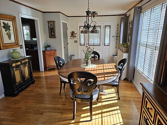 5th image of 5A Nicolls Cir