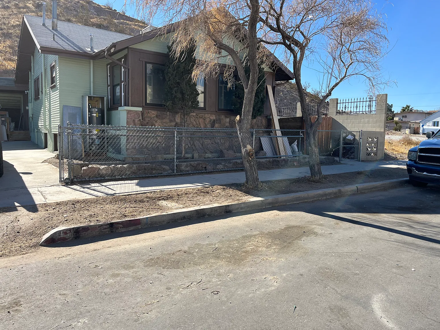 Hutchison St, Barstow — Photo 1