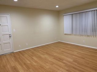 6134 Hazelhurst Pl APT 10, North Hollywood, CA 91606