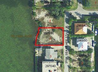 3758 Seagrape St, Big Pine Key, FL 33043