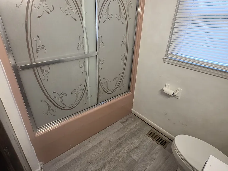 1805 Curry St — Photo 15