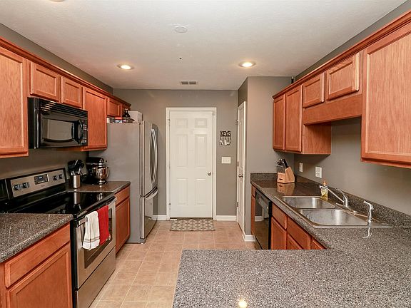 4th image of 3715 Indian Creek Blvd