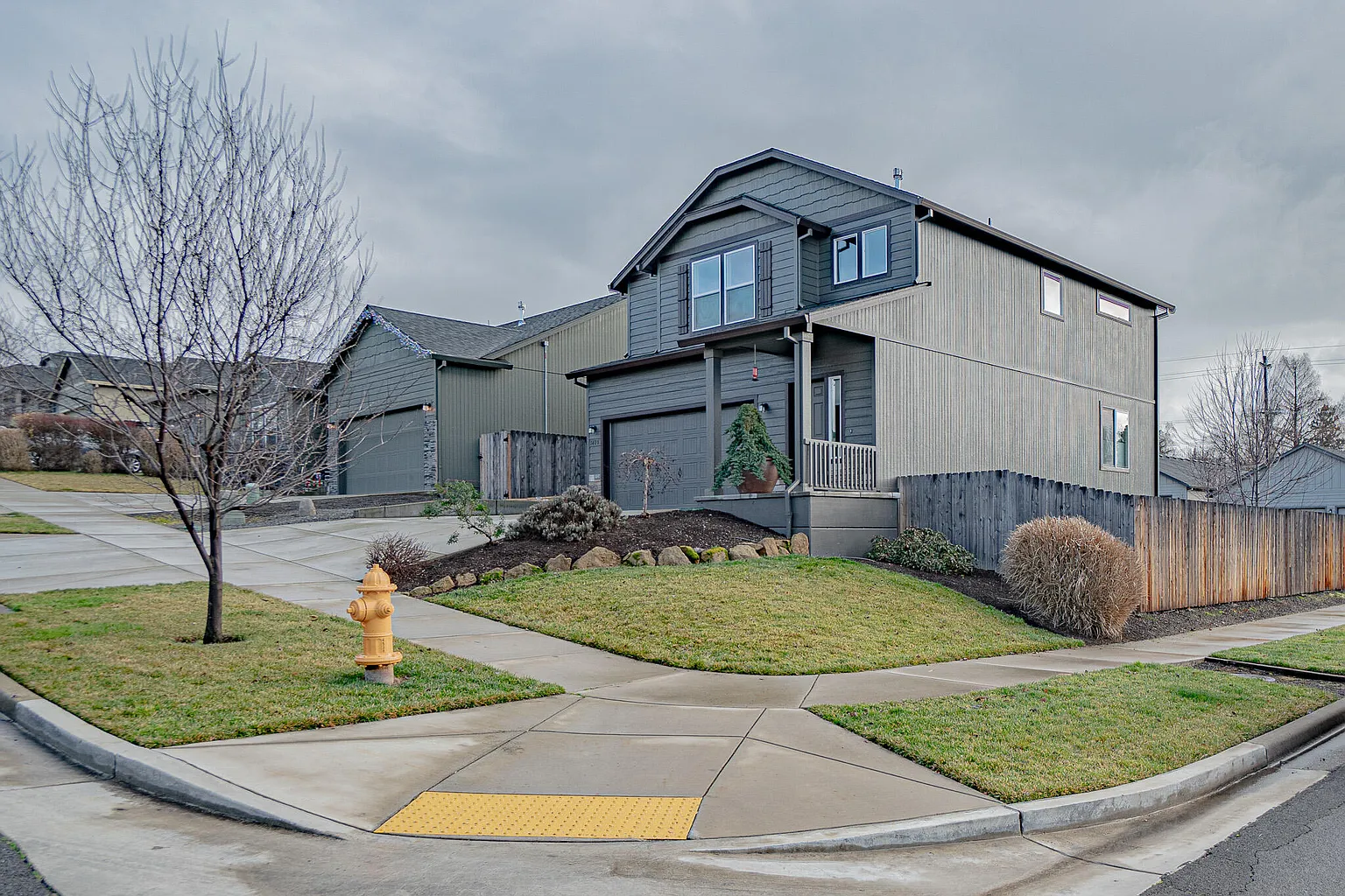 1400 Flower St photo 1