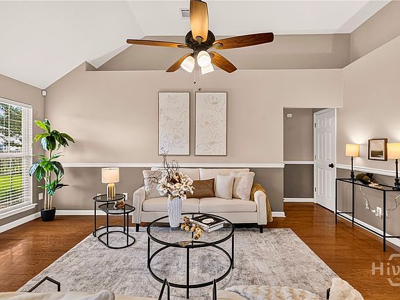 5th image of 228 Pampas Drive