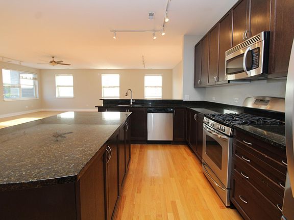 3rd image of 1870 N Winnebago Ave APT 3C