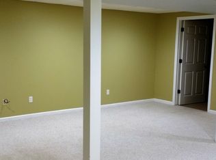 50915 Pine Meadows Dr, Granger, IN 46530