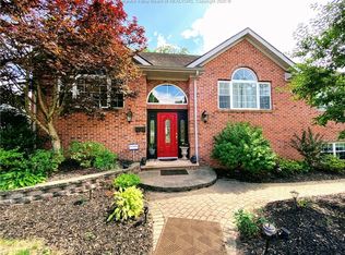 412 Parrish Ave, Point Pleasant, WV 25550