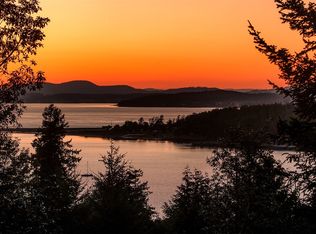 9 Rum Runner Rd, Lopez Island, WA 98261