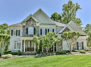 4015 Blossom Hill Dr, Matthews, NC 28104