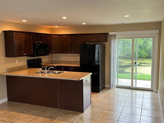 Eat in kitchen with patio