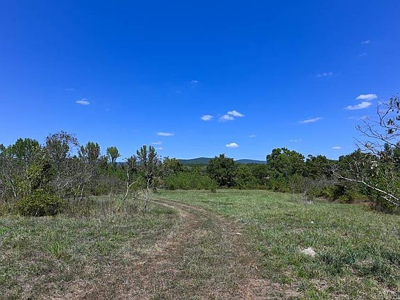 3rd image of Stoney Point Rd